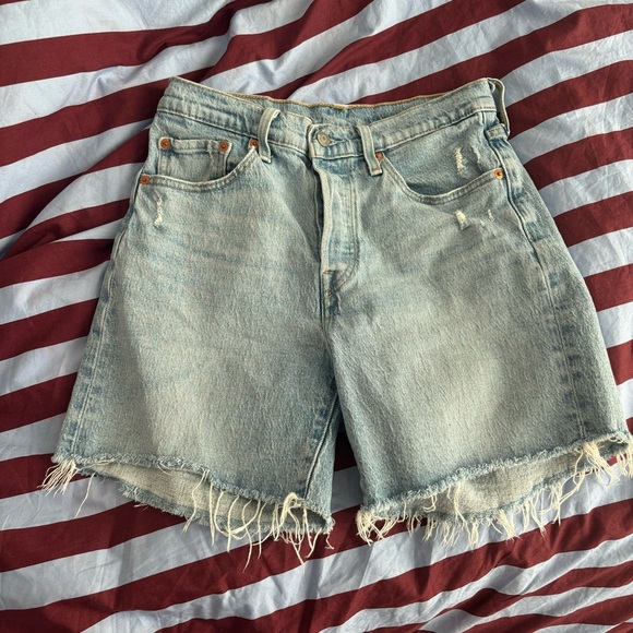 Levi’s 501 Mid Thigh Shorts light wash w27 - Picture 2 of 7
